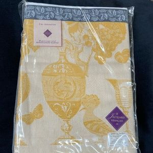 Le Jacquard Français 100% Cotton Tablecloth